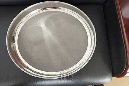 湖北恩施客戶在我公司訂購(gòu)的藥典篩發(fā)貨通知